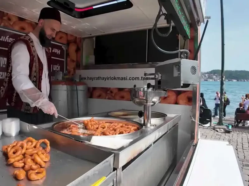 İstanbul lokma Döktürme - Lokmacı - Lokma Dağıtımı - Lokma Tatlısı
