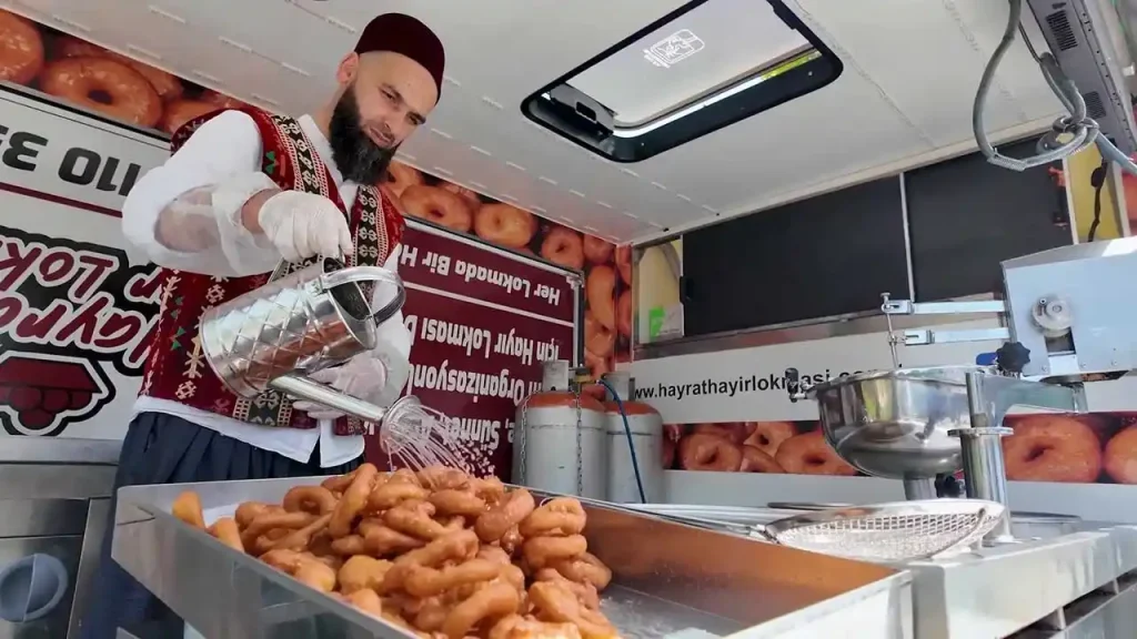 Hayır Lokması - Lokmacı - Lokma Döktürme - Lokma Tatlısı